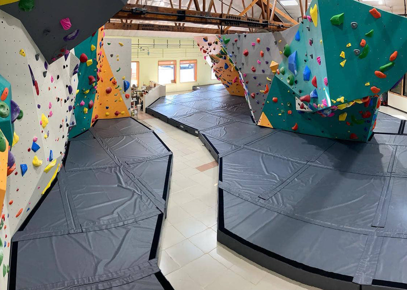 Climbing Mats, Bouldering Wall Climbing Mats, Padding for Climbing Walls, Padding for Bouldering Walls, Climbing Safety